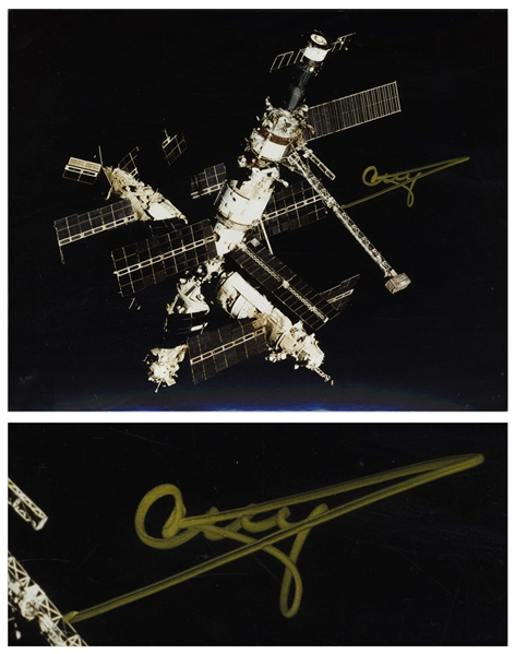 Cosmonaut Gennady Strekalov Signed 10'' x 8'' Photo of the Mir Space Station